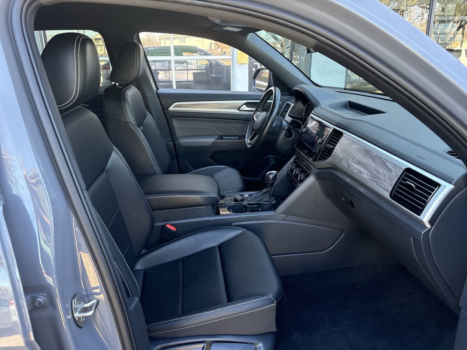 Thumbnail: 2022 Volkswagen Atlas - 21