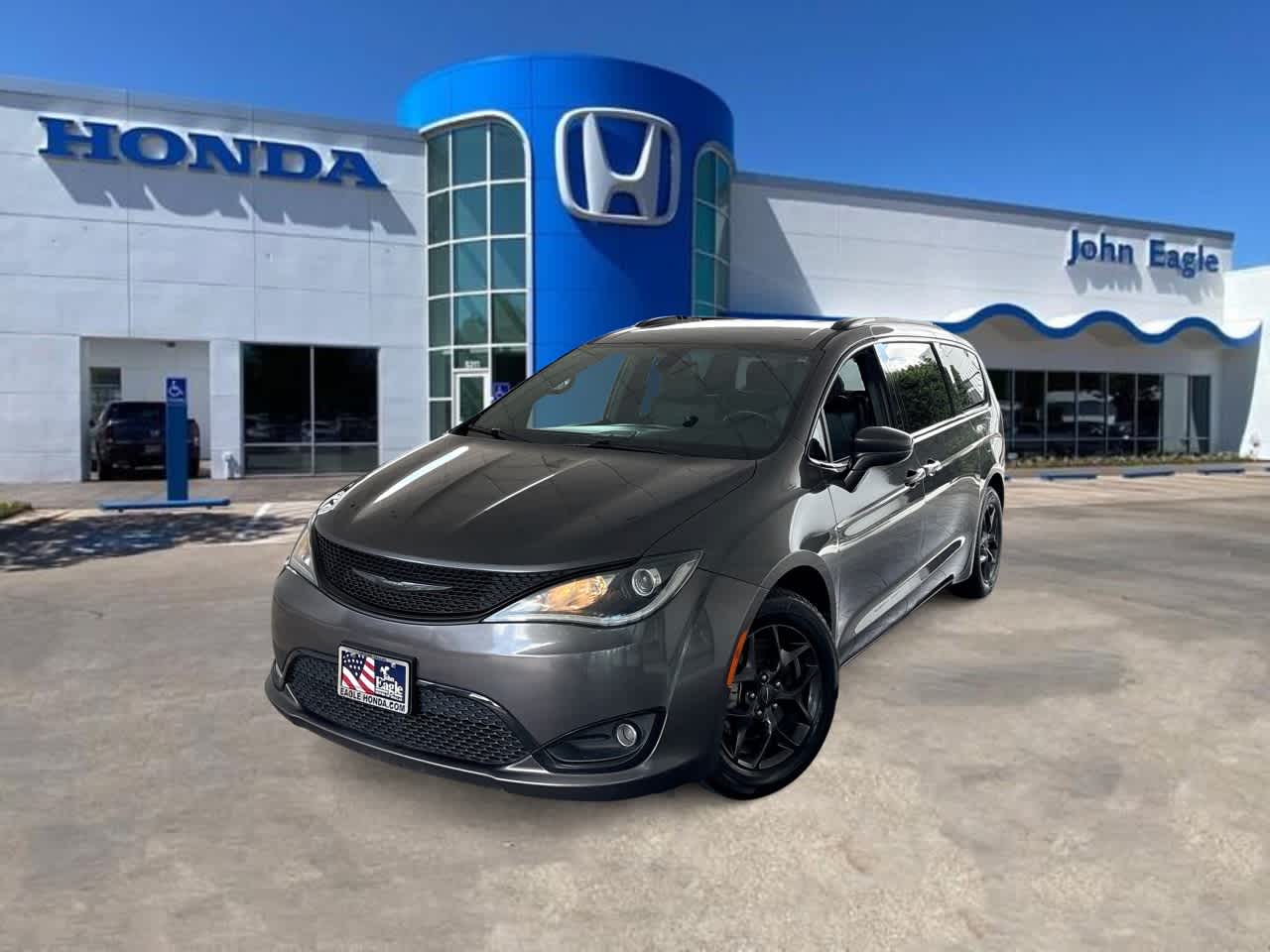 2020 Chrysler Pacifica Touring L -
                  Dallas, TX
