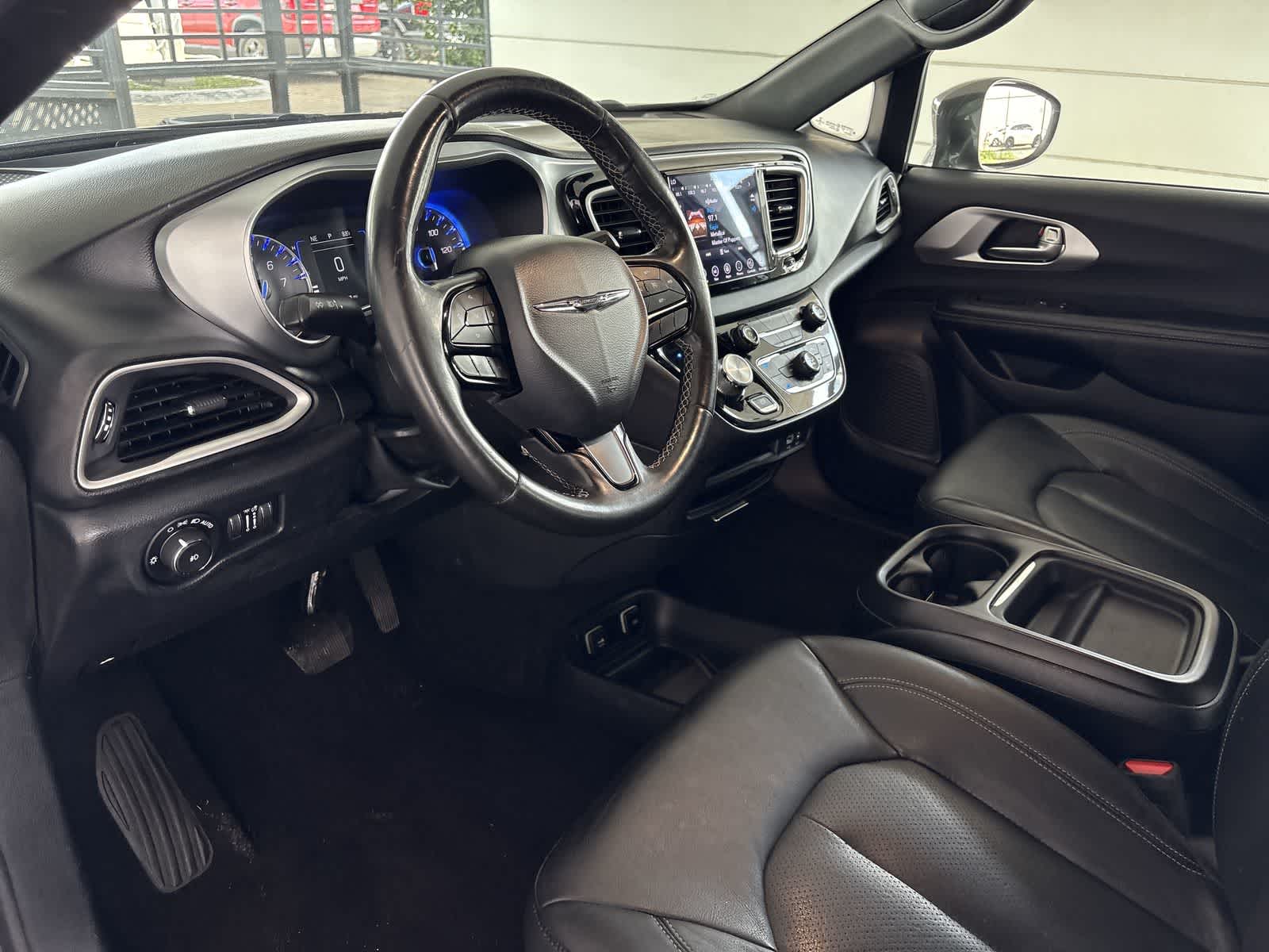 Thumbnail: 2020 Chrysler Pacifica - 2