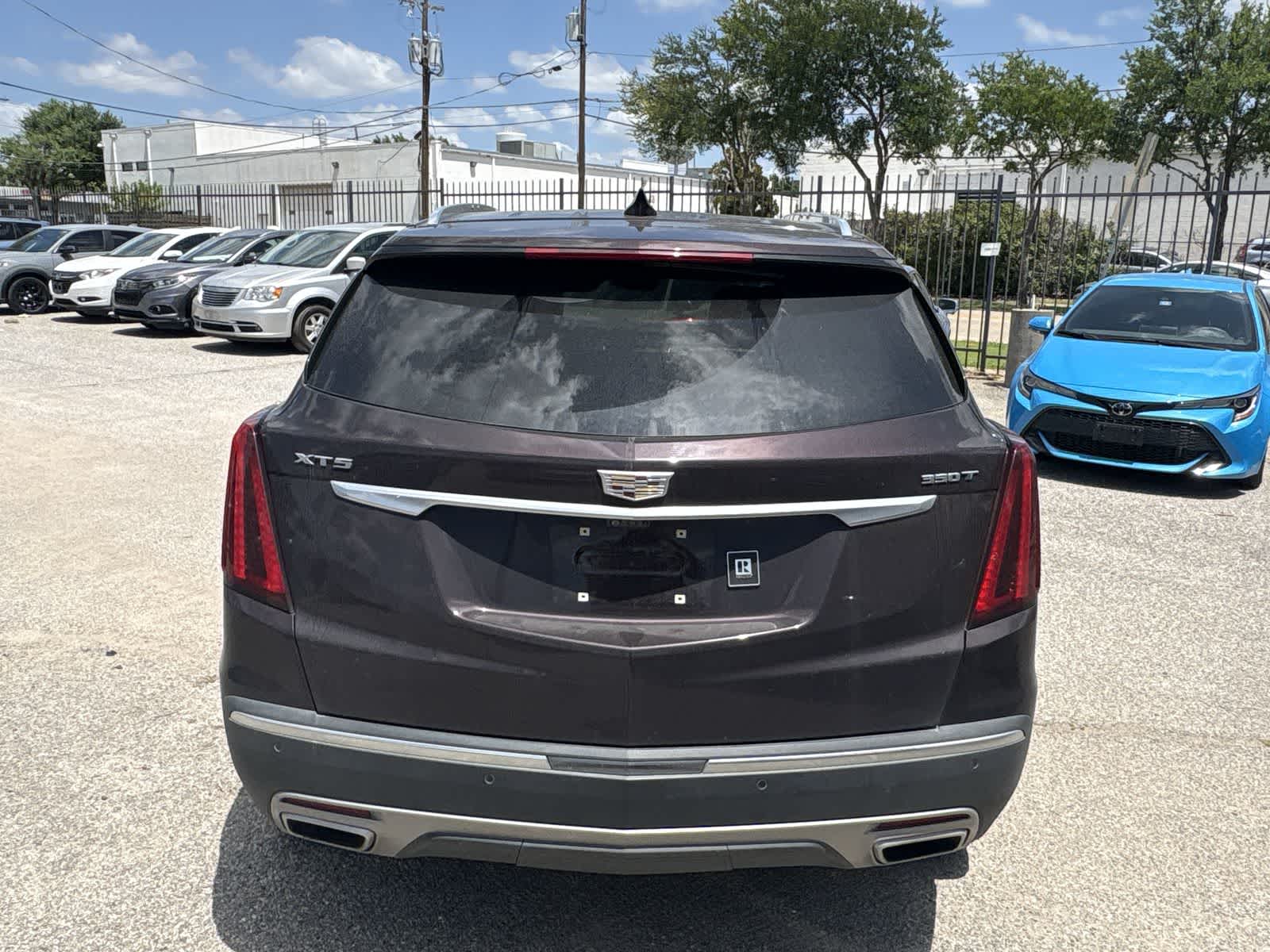 Thumbnail: 2021 Cadillac XT5 - 4