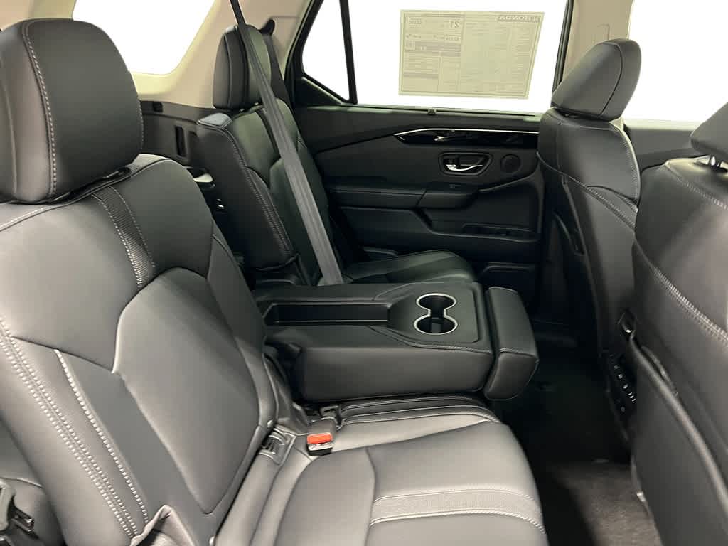 Thumbnail: 2025 Honda Pilot - 38