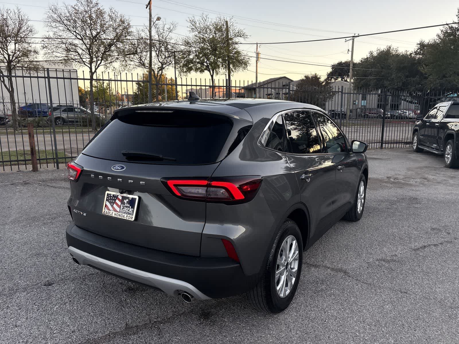 Thumbnail: 2023 Ford Escape - 25