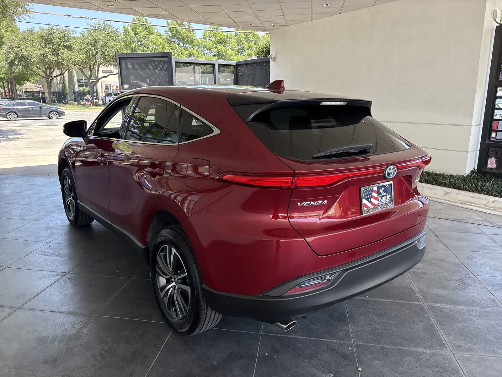 Thumbnail: 2021 Toyota Venza - 4