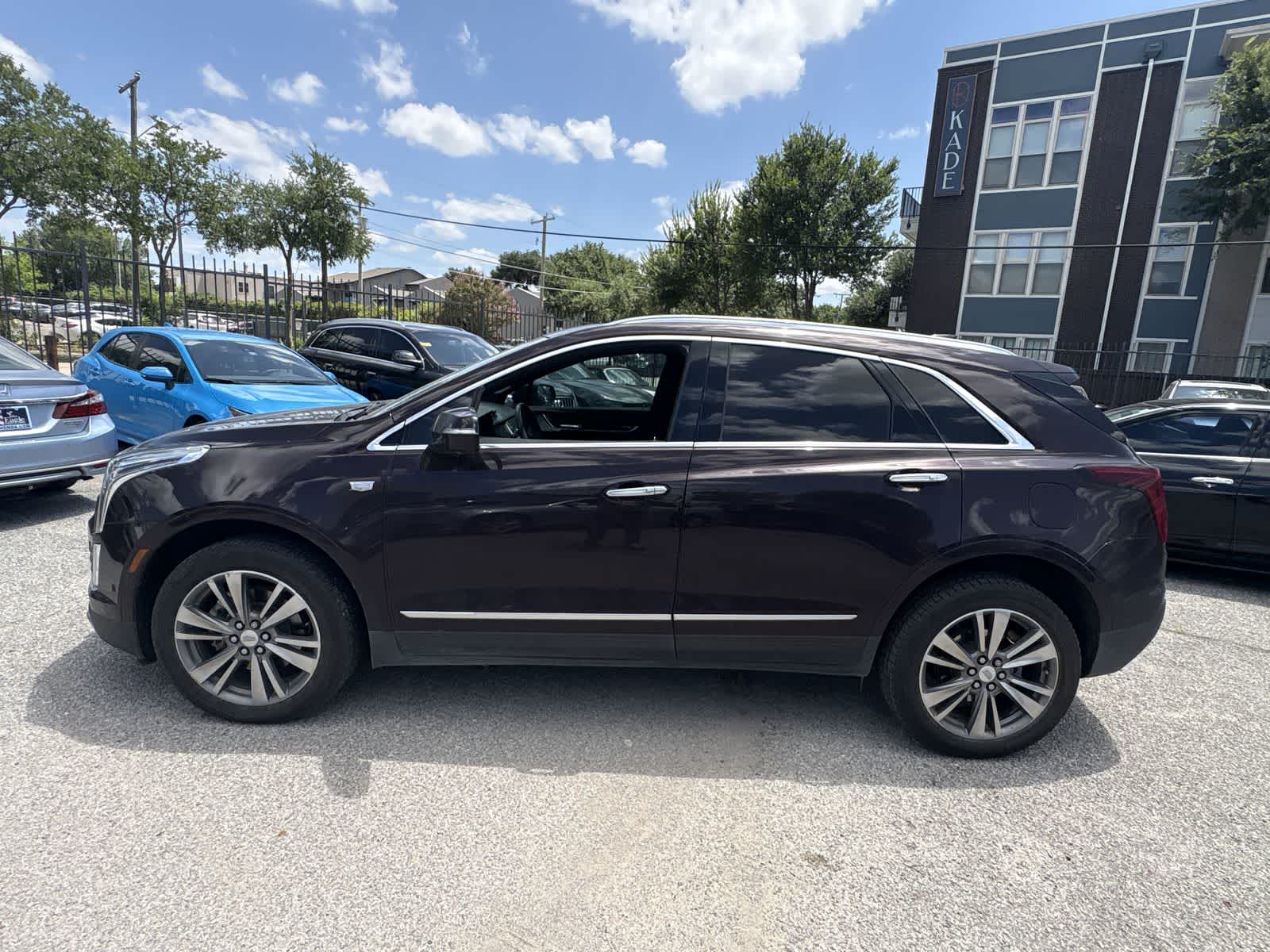 Thumbnail: 2021 Cadillac XT5 - 2