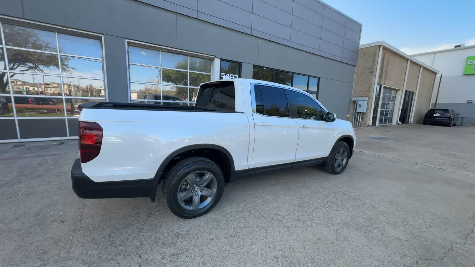 Thumbnail: 2023 Honda Ridgeline - 8