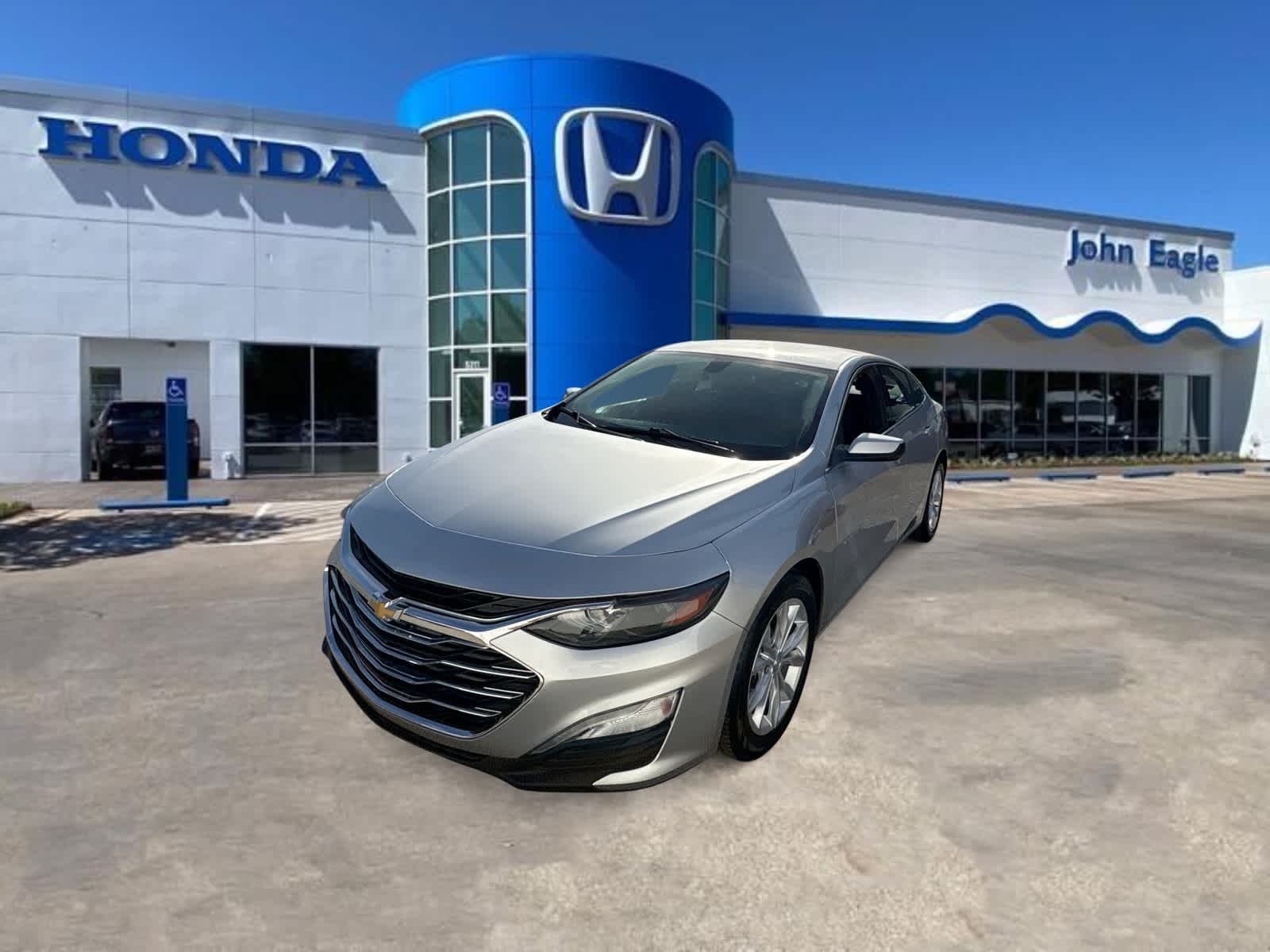 Thumbnail: 2022 Chevrolet Malibu - 1