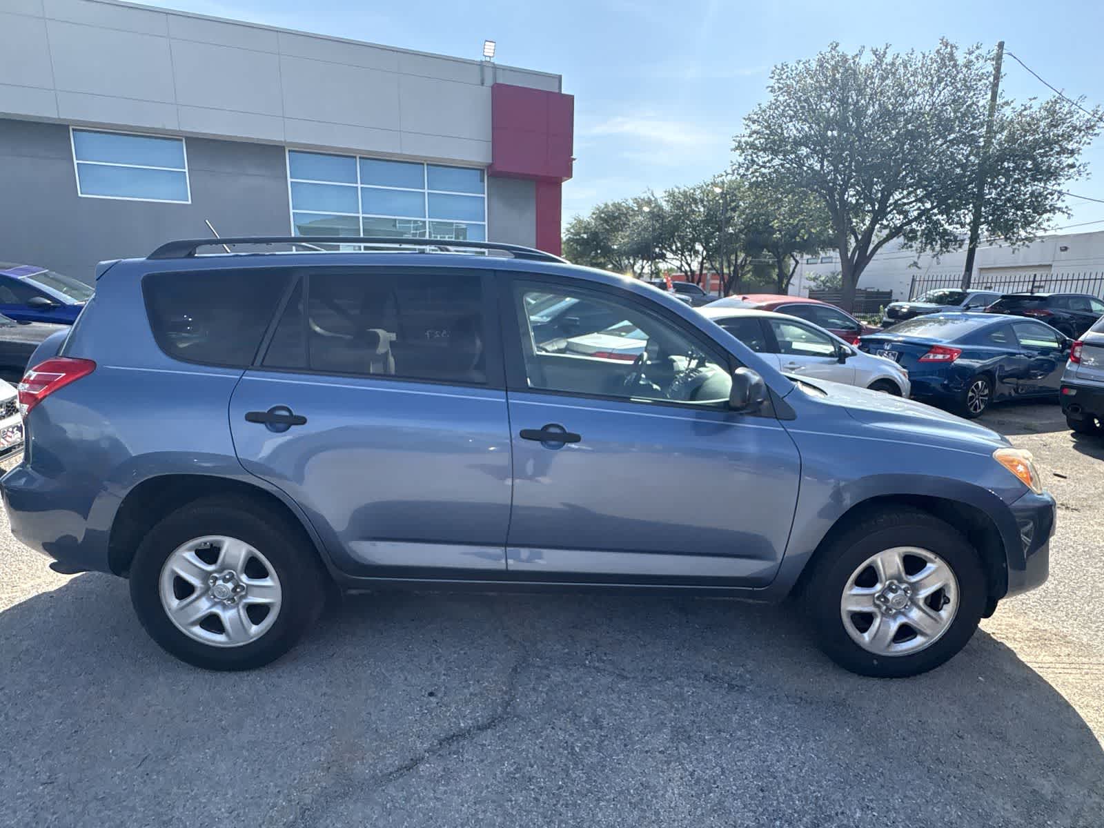 Thumbnail: 2011 Toyota RAV4 - 6