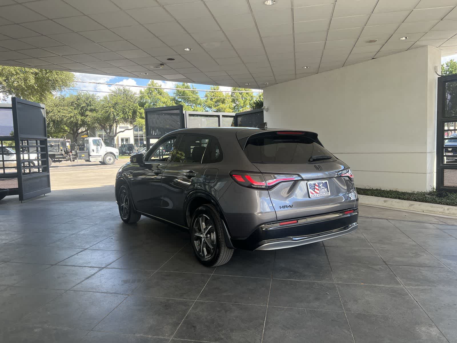 2024 Honda HR-V EX-L photo 2