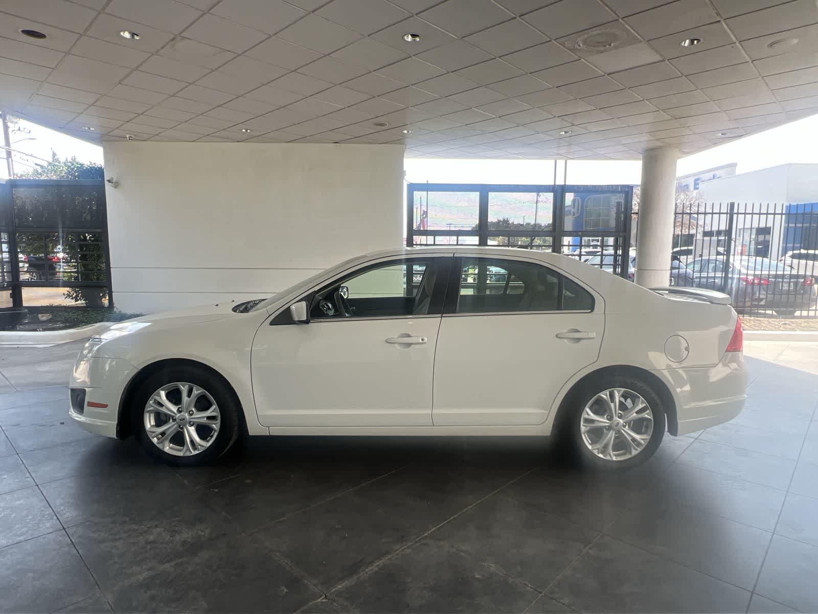 Thumbnail: 2012 Ford Fusion - 3