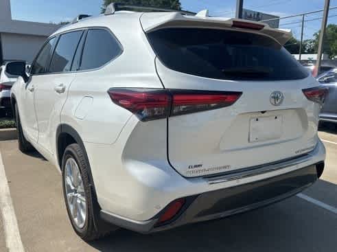 Thumbnail: 2020 Toyota Highlander - 2