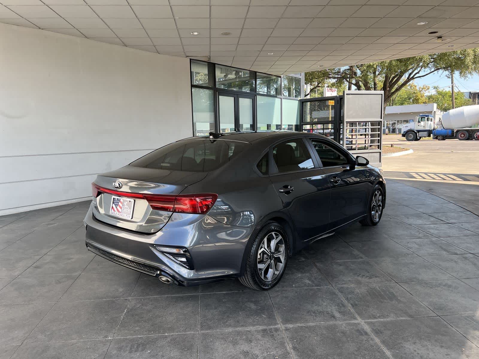 Thumbnail: 2019 Kia Forte - 6
