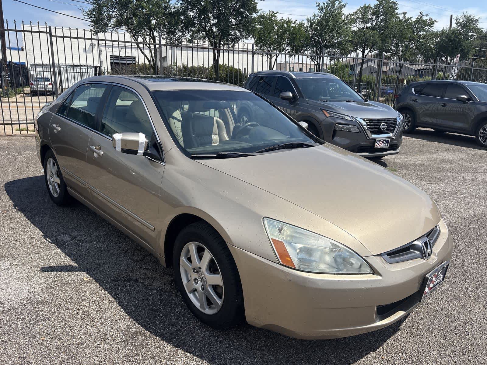 Thumbnail: 2005 Honda Accord - 16