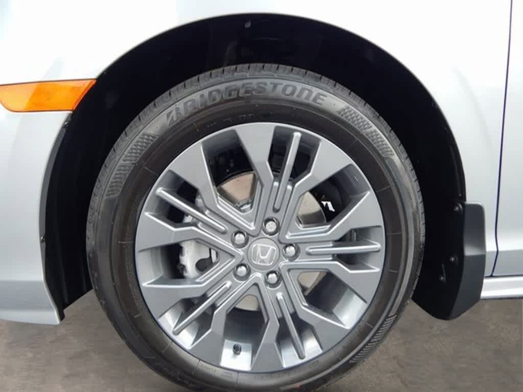 Thumbnail: 2026 Honda Odyssey - 9