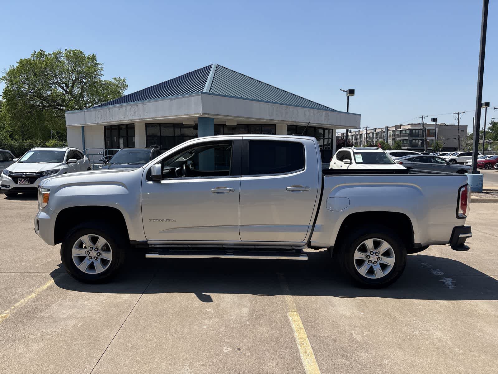 2015 GMC Canyon SLE 11