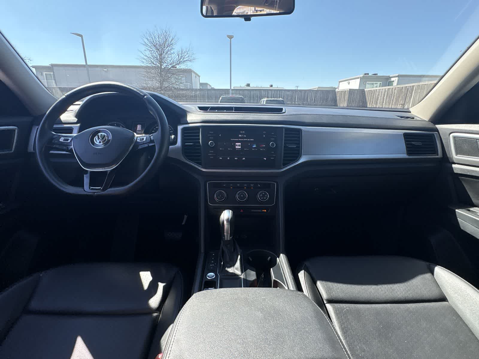 Thumbnail: 2018 Volkswagen Atlas - 21