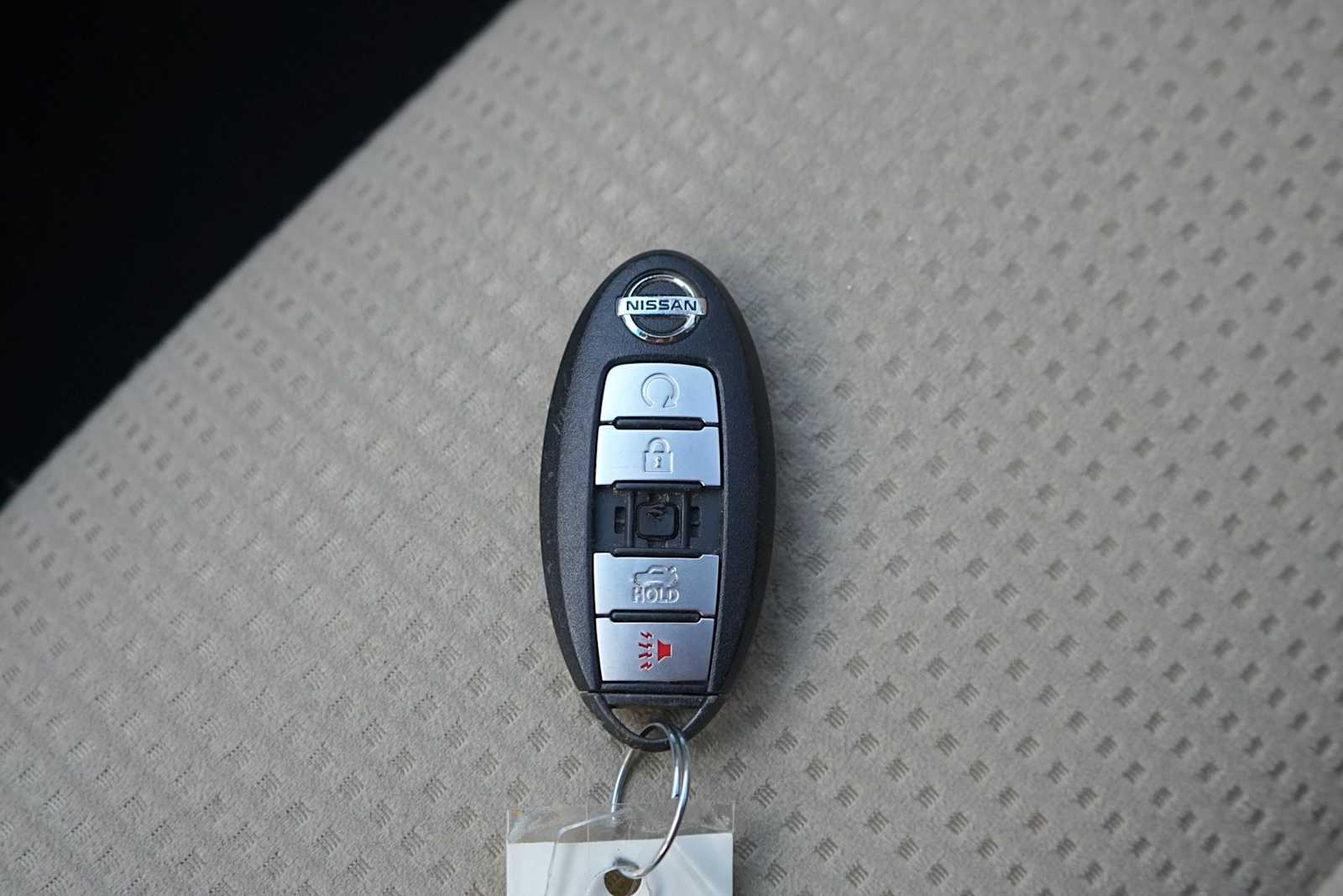 Thumbnail: 2015 Nissan Altima - 28