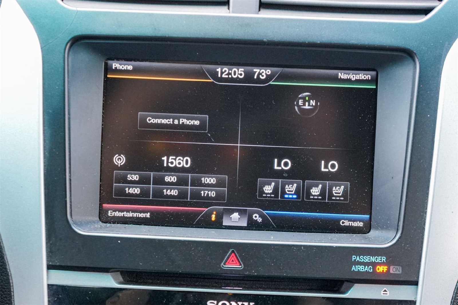 Thumbnail: 2012 Ford Explorer - 16