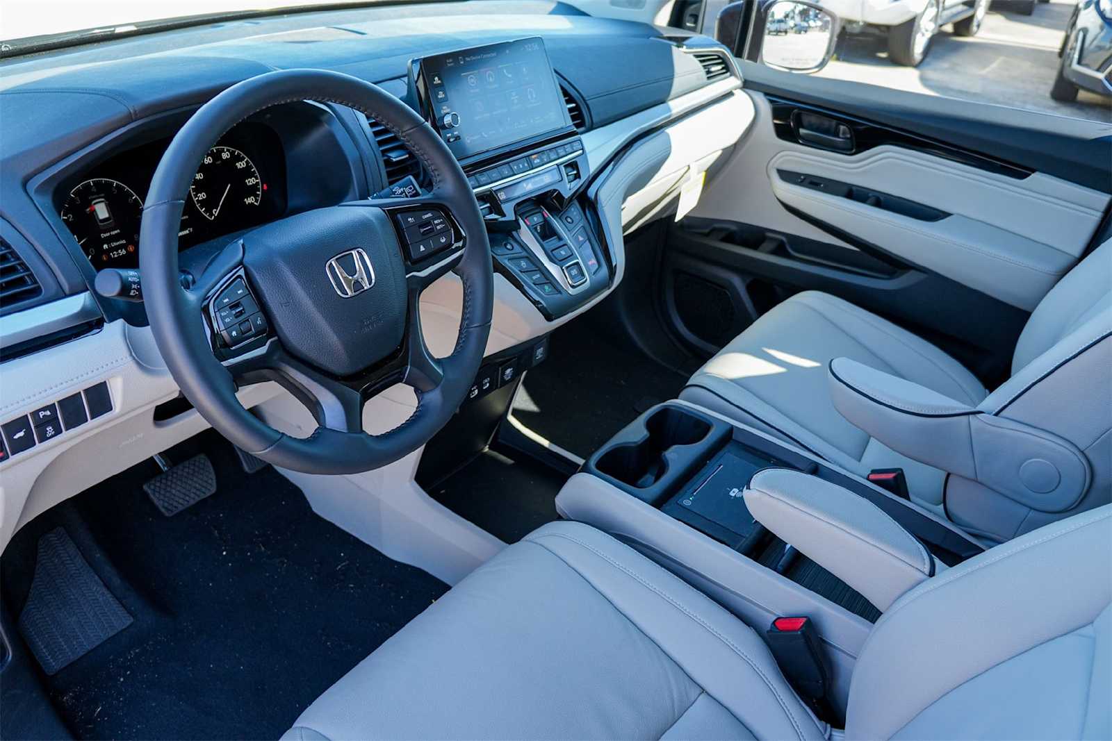 Thumbnail: 2026 Honda Odyssey - 2