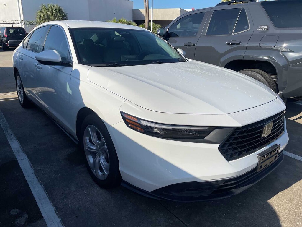 Used 2025 Honda Accord LX Sedan