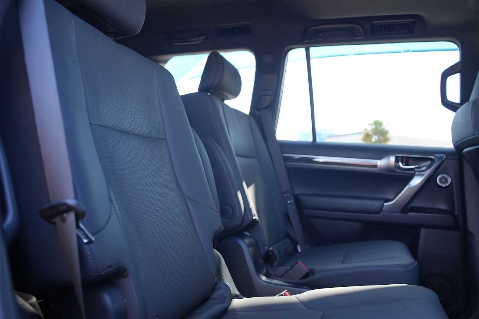 Thumbnail: 2023 Lexus GX - 13