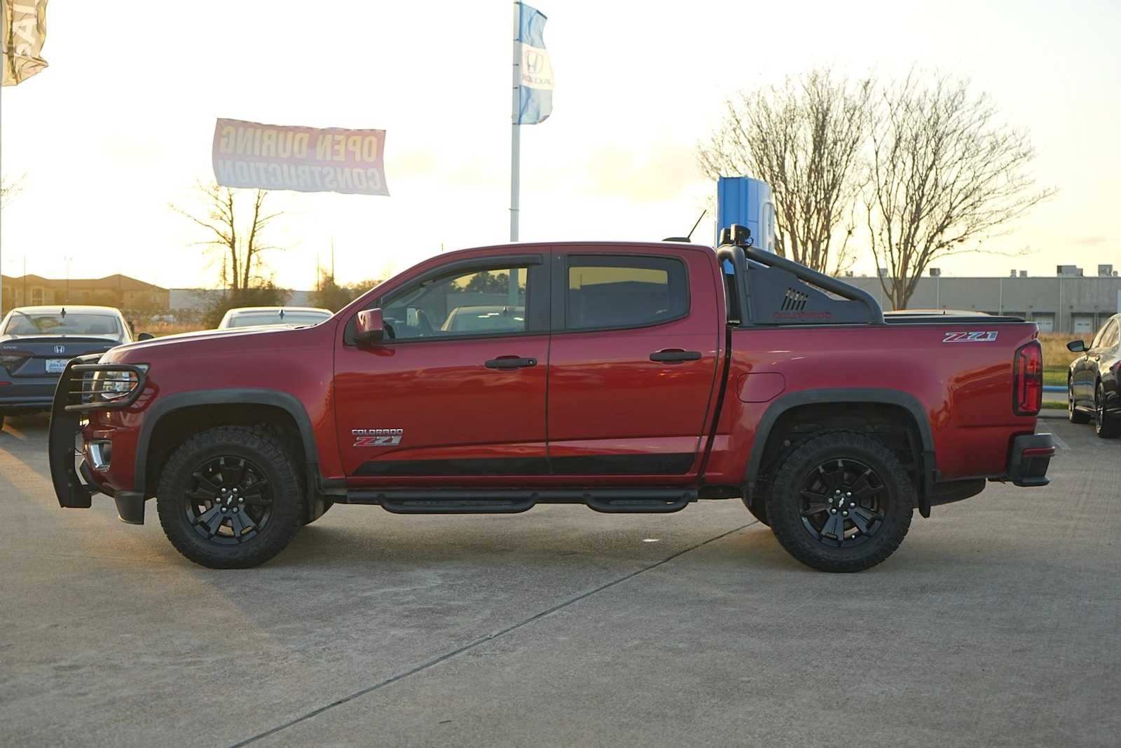 Thumbnail: 2016 Chevrolet Colorado - 3