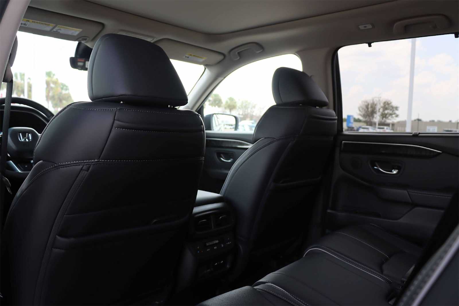 Thumbnail: 2025 Honda Pilot - 13