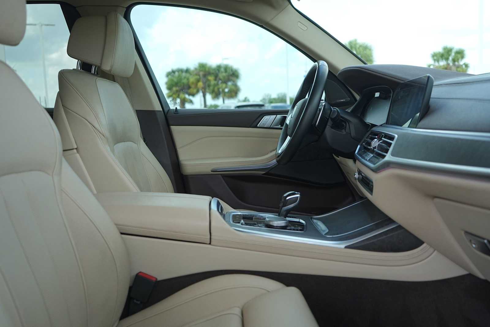 Thumbnail: 2019 BMW X7 - 21