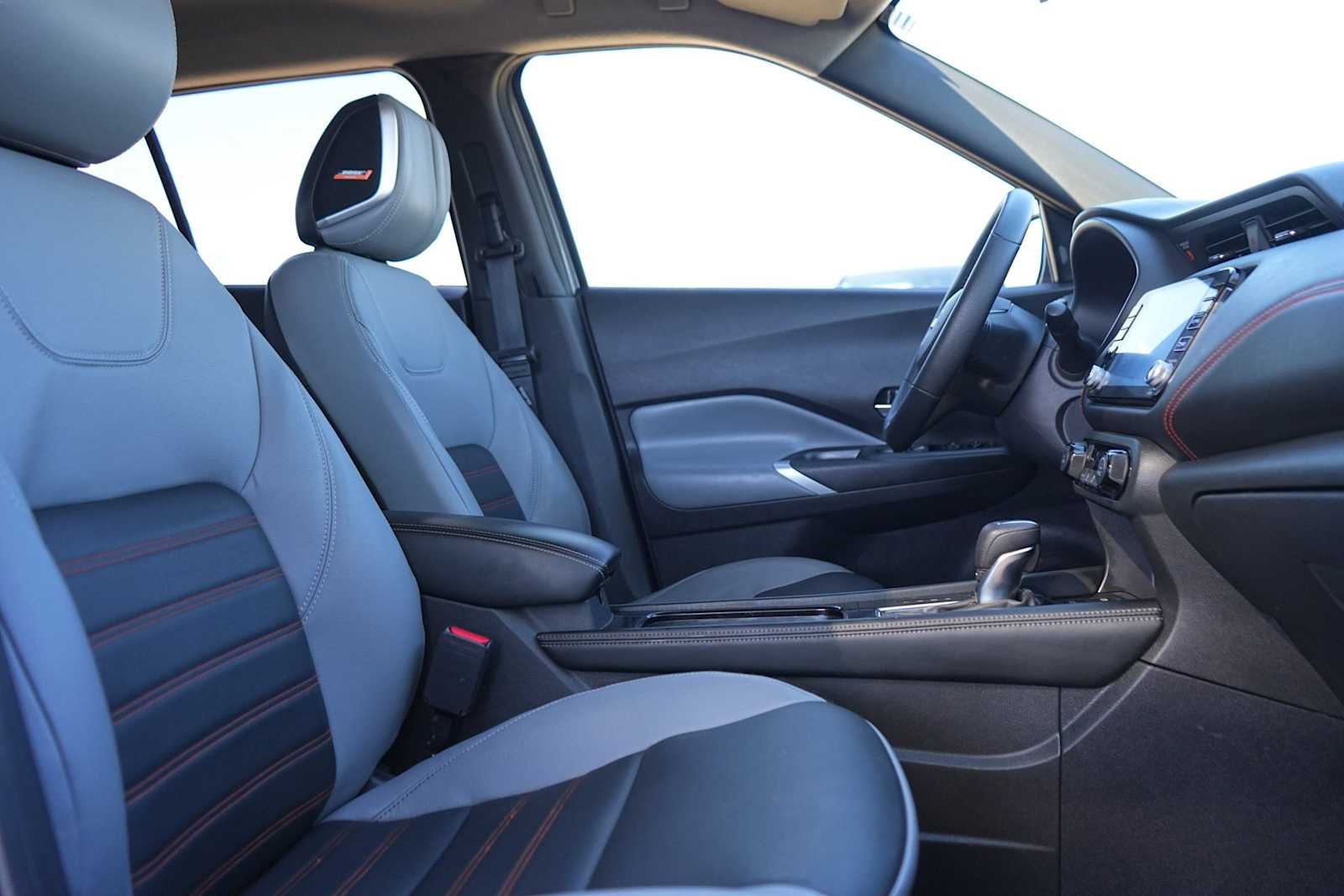 Thumbnail: 2023 Nissan Kicks - 15