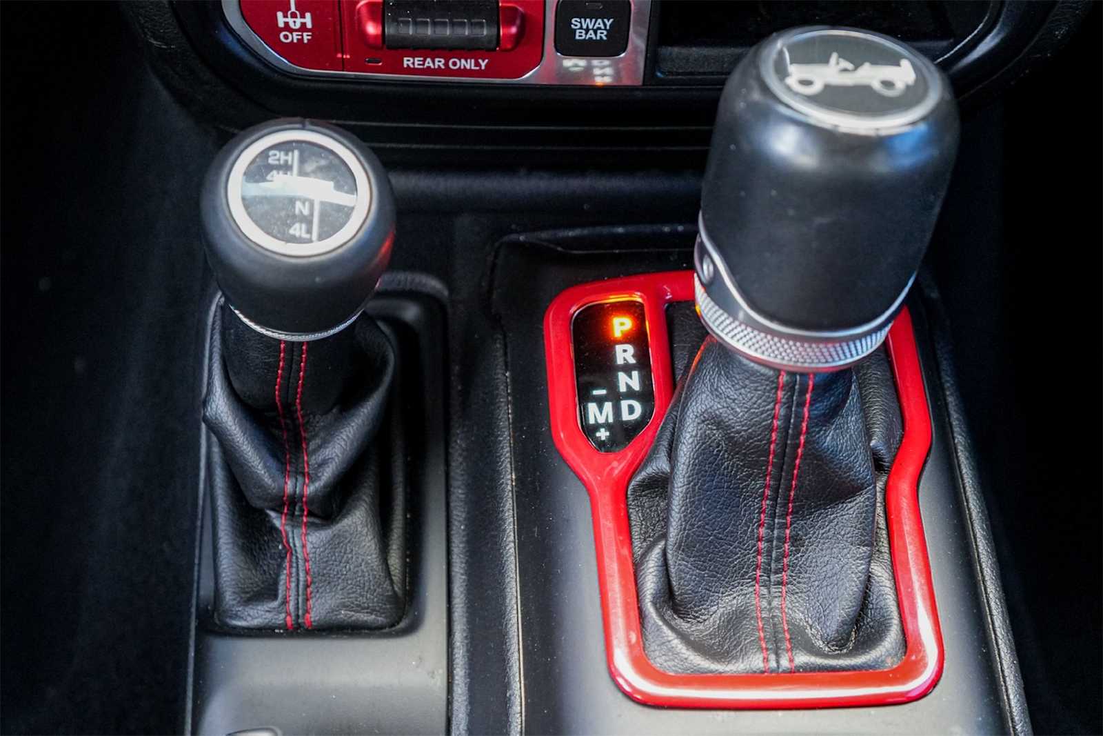 Thumbnail: 2019 Jeep Wrangler - 17