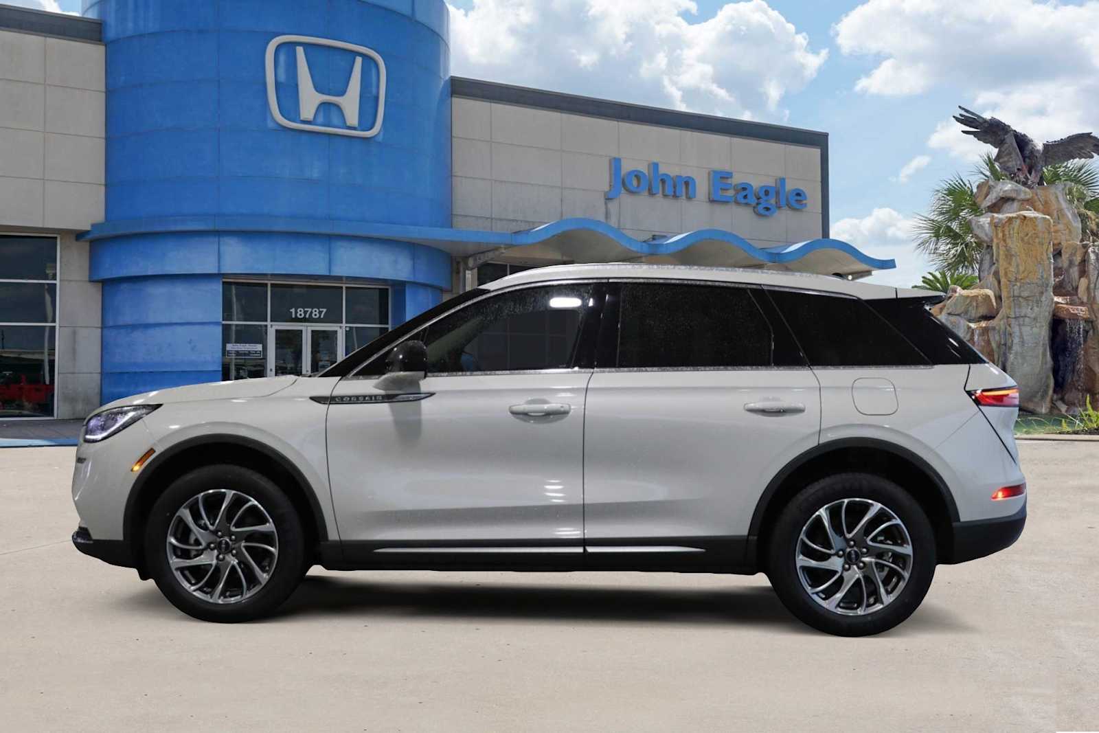 2022 Lincoln Corsair Standard 3