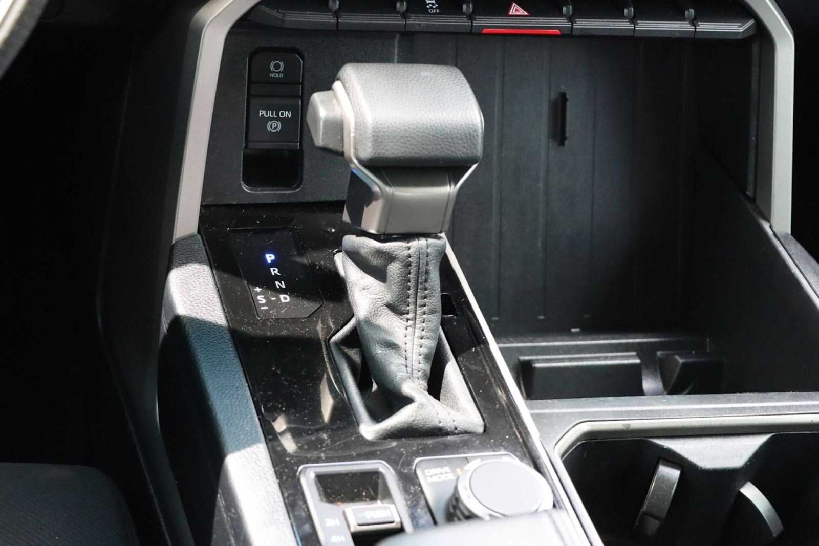 2022 Toyota Tundra SR5 18