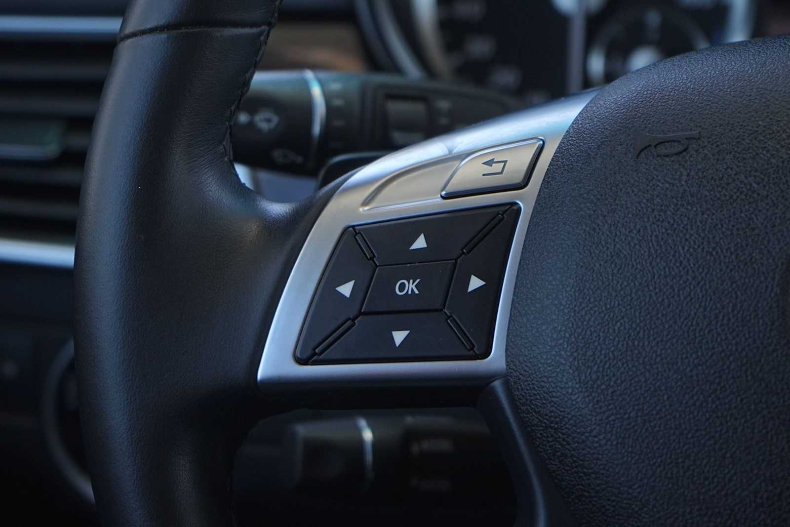 Thumbnail: 2014 Mercedes-Benz M-Class - 17