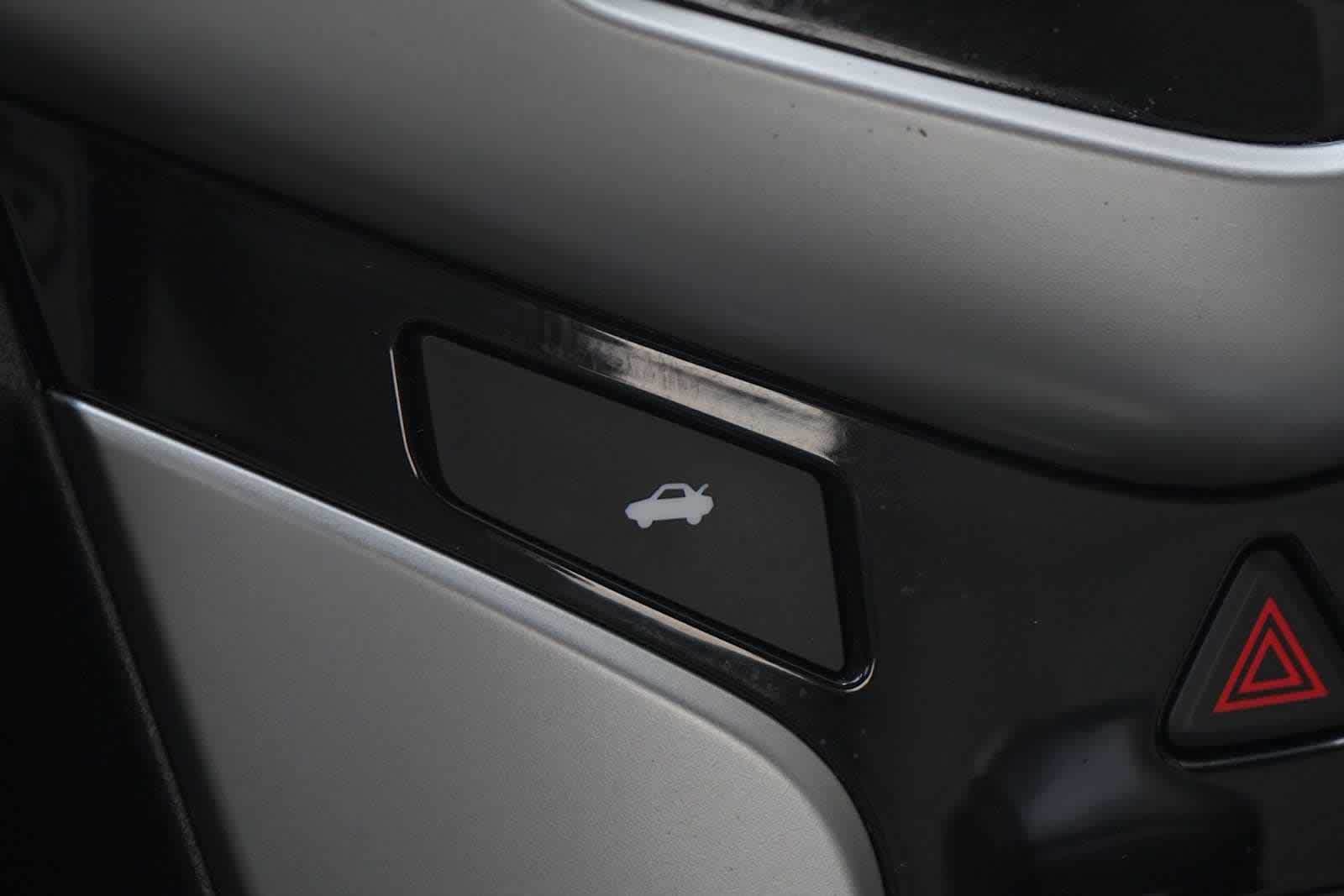 Thumbnail: 2016 Chevrolet Cruze - 25