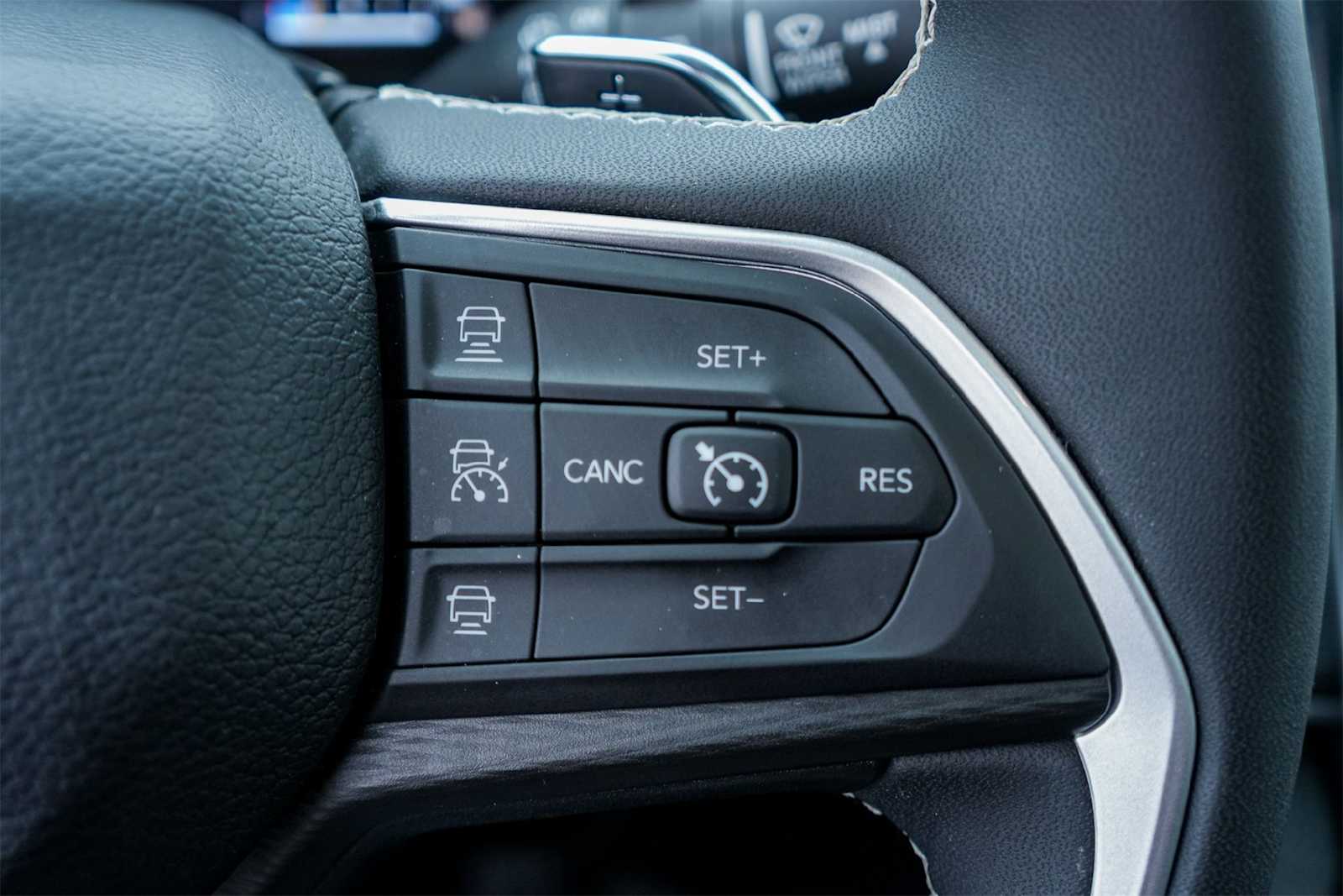 Thumbnail: 2023 Jeep Grand Cherokee - 26