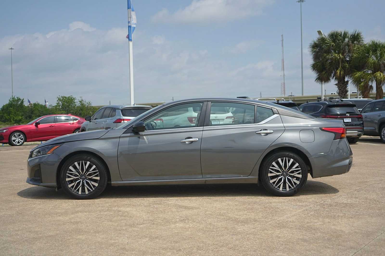 Thumbnail: 2025 Nissan Altima - 3