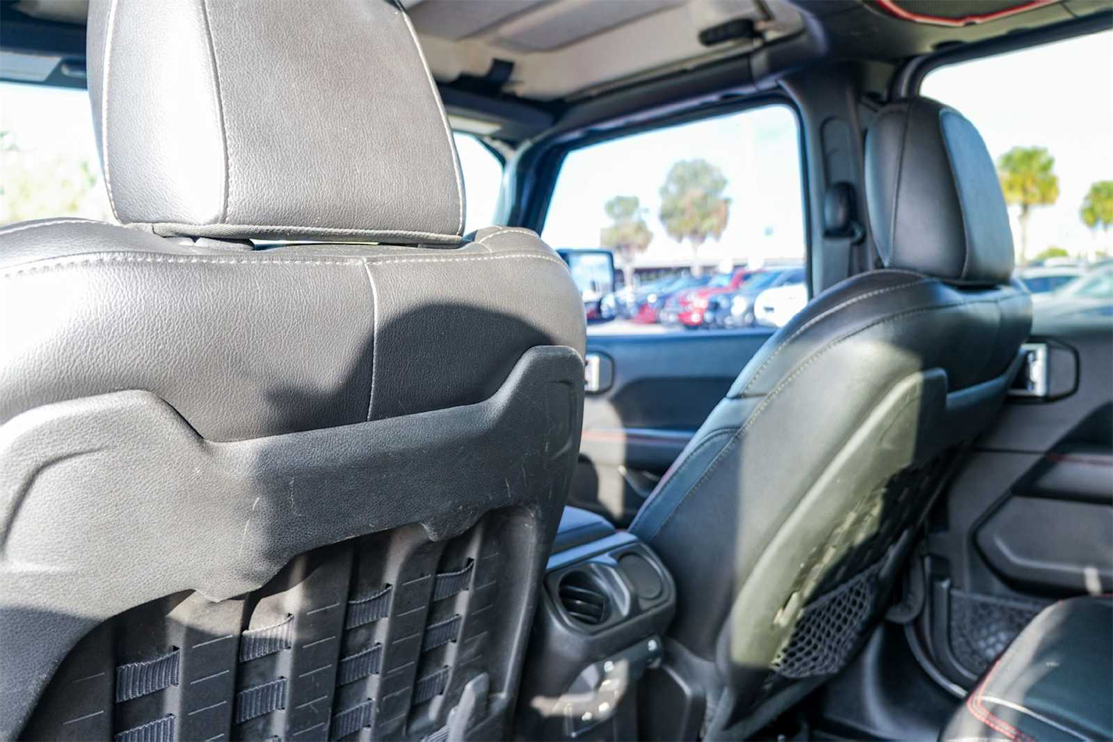 Thumbnail: 2019 Jeep Wrangler - 12