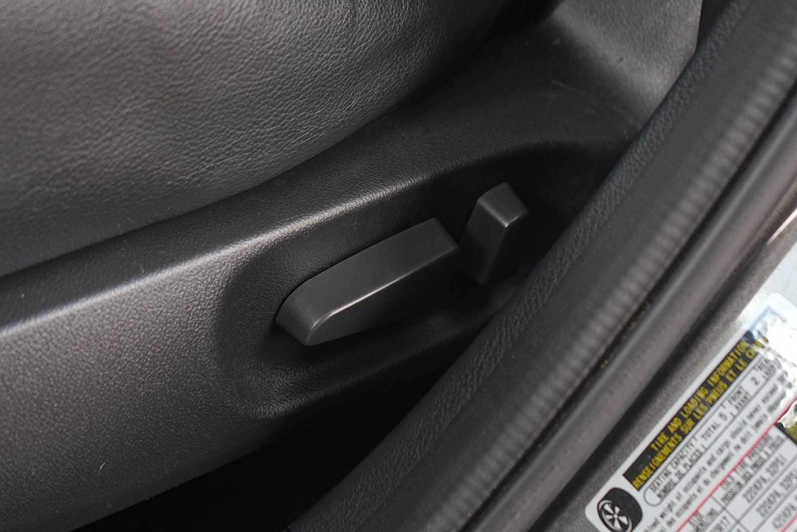 Thumbnail: 2012 Mazda Mazda3 - 12