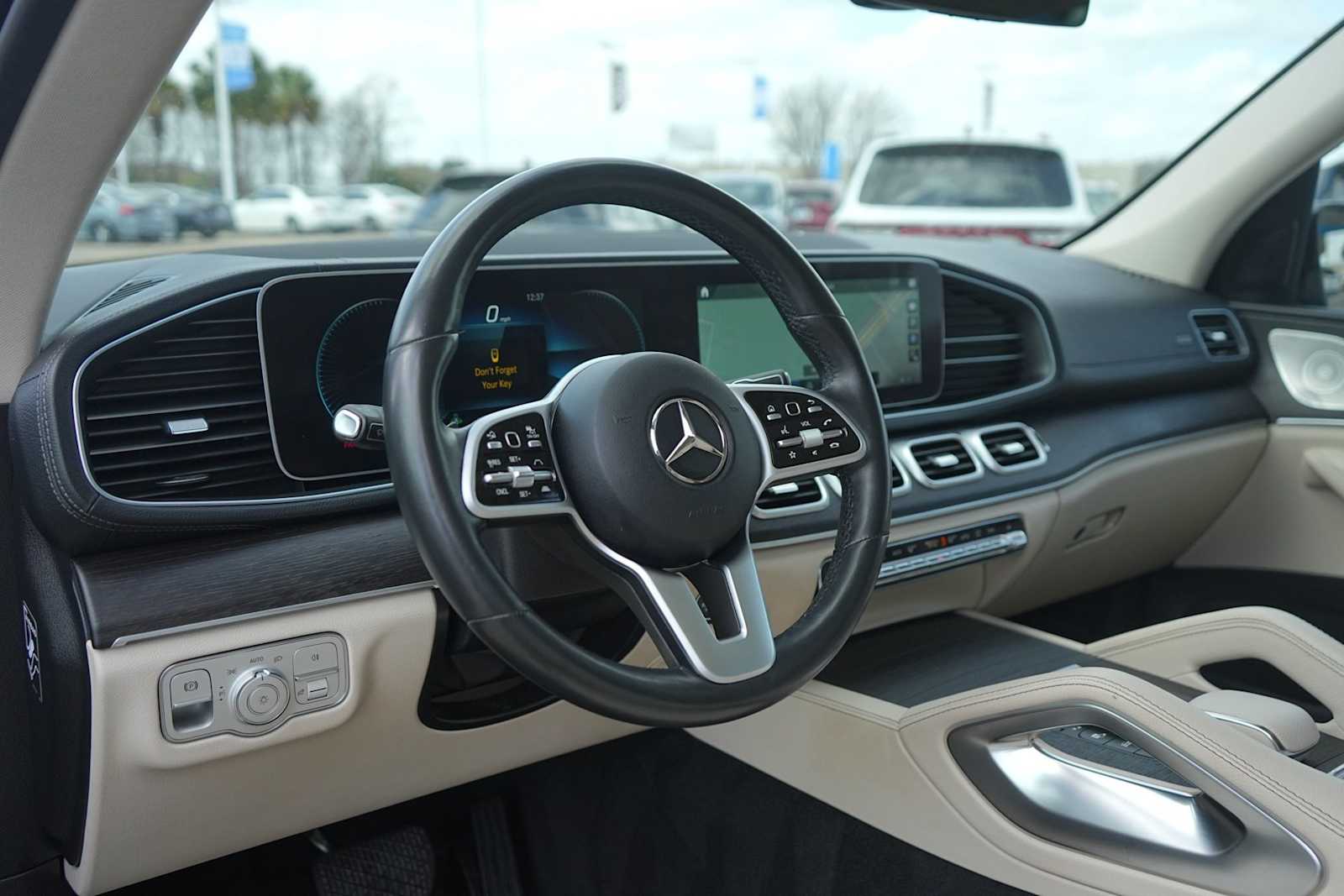 Thumbnail: 2021 Mercedes-Benz GLS - 2