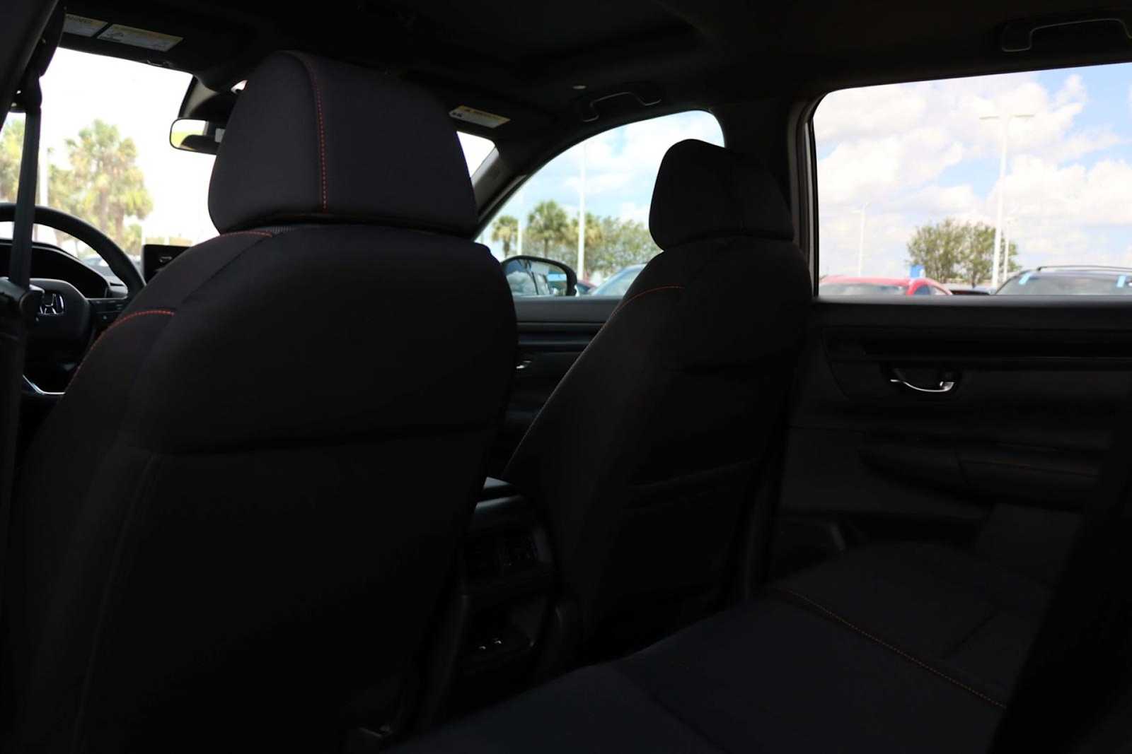 Thumbnail: 2025 Honda CR-V - 13