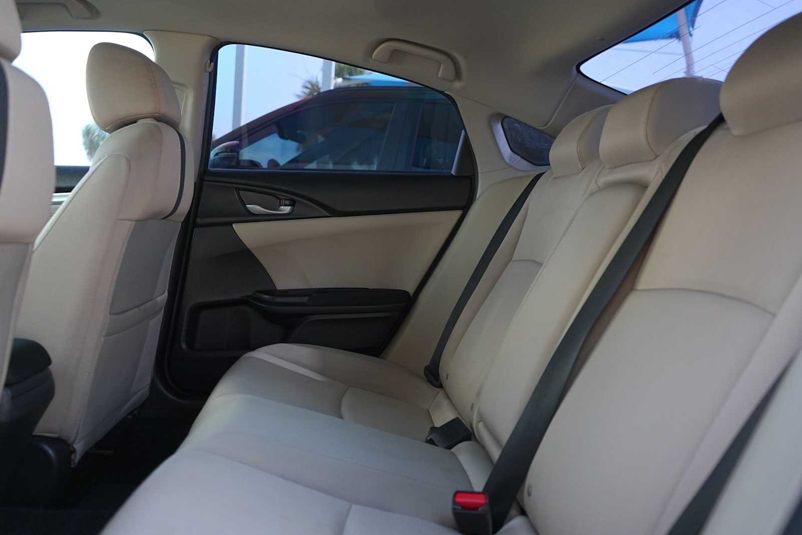 Thumbnail: 2016 Honda Civic - 15