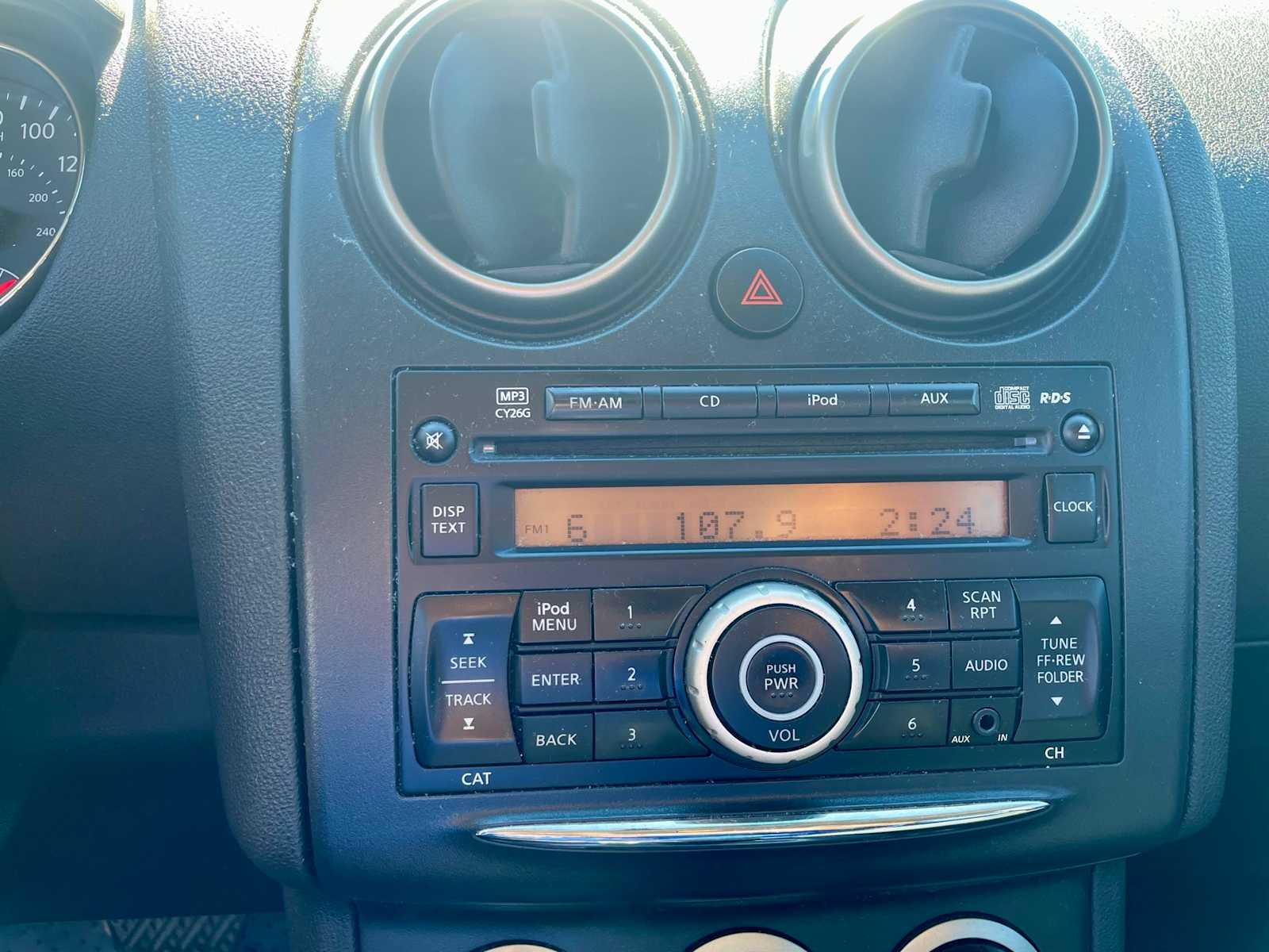 Thumbnail: 2011 Nissan Rogue - 8