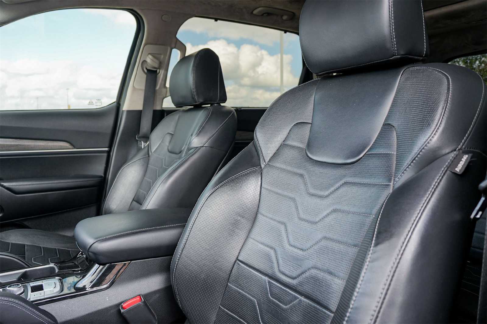 Thumbnail: 2022 Kia Telluride - 11