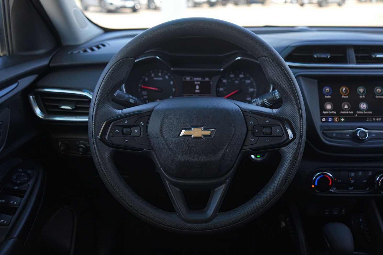 Thumbnail: 2023 Chevrolet TrailBlazer - 16