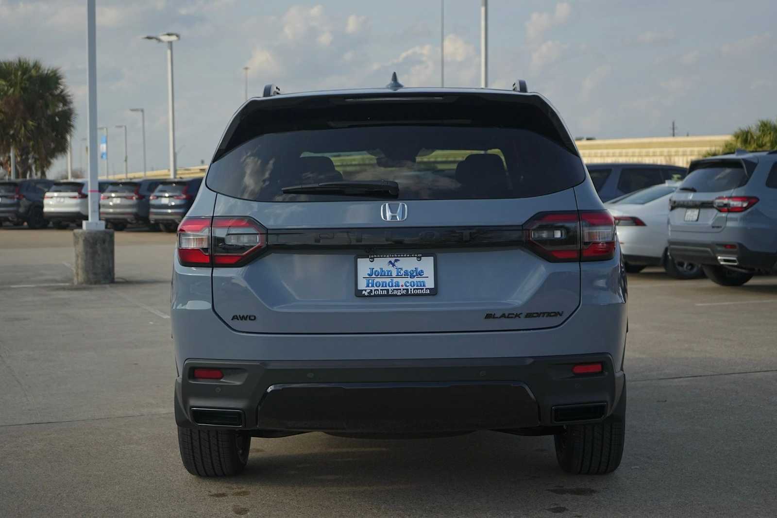 Thumbnail: 2026 Honda Pilot - 5