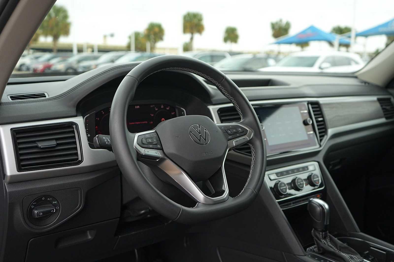 Thumbnail: 2023 Volkswagen Atlas - 2