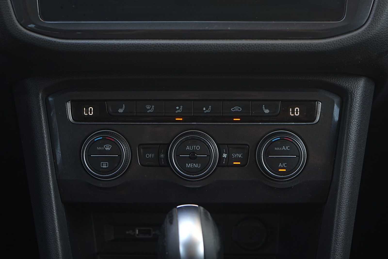Thumbnail: 2020 Volkswagen Tiguan - 20