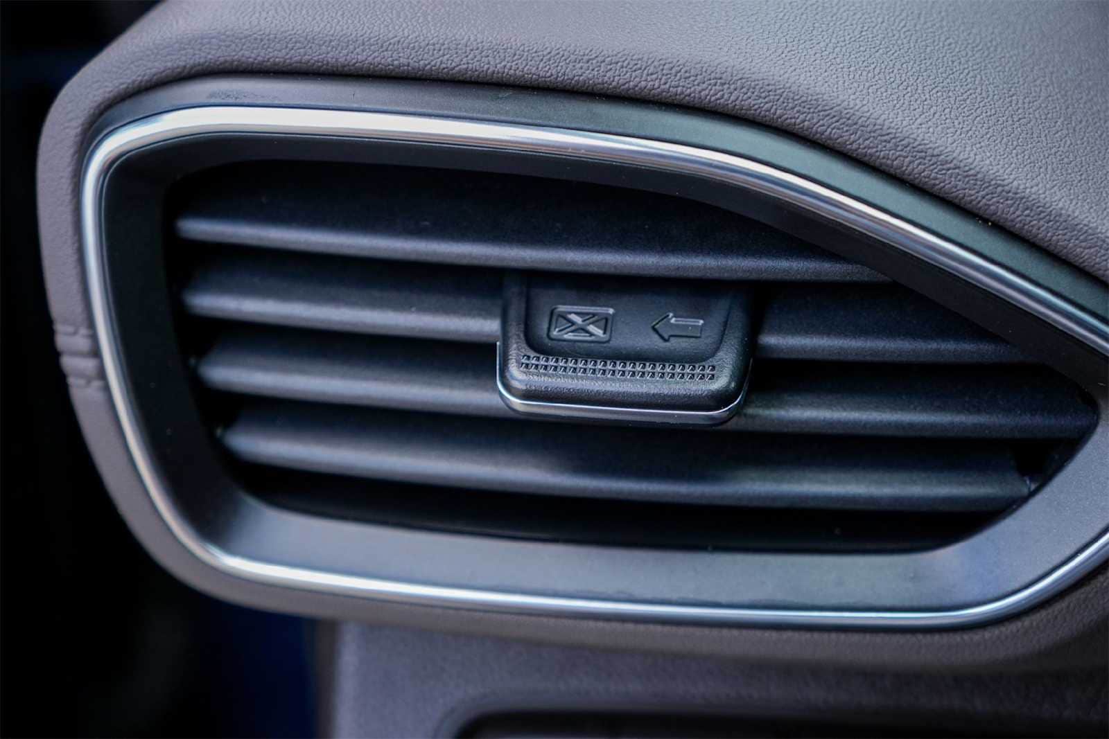 Thumbnail: 2020 Hyundai Santa Fe - 28