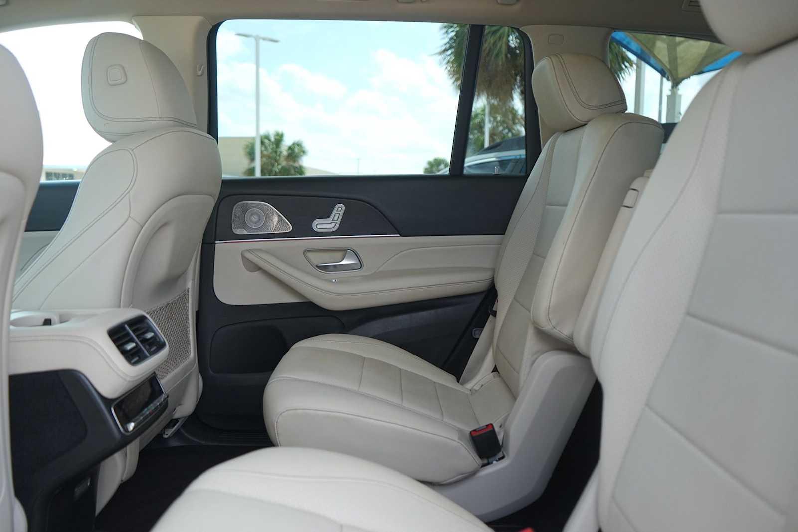 Thumbnail: 2021 Mercedes-Benz GLS - 15