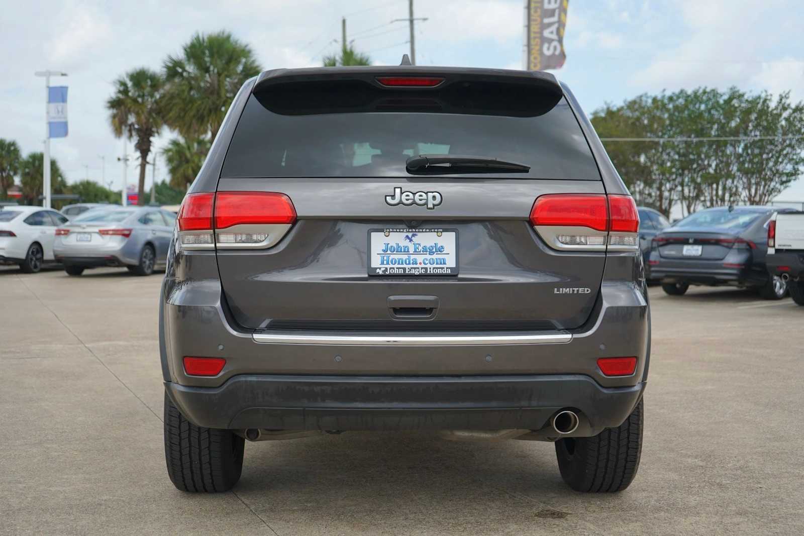 Thumbnail: 2017 Jeep Grand Cherokee - 5