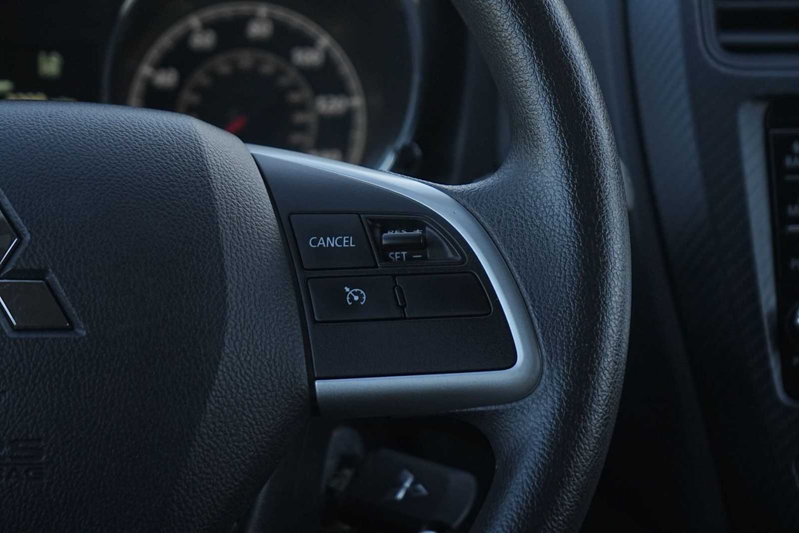 Thumbnail: 2024 Mitsubishi Outlander Sport - 18